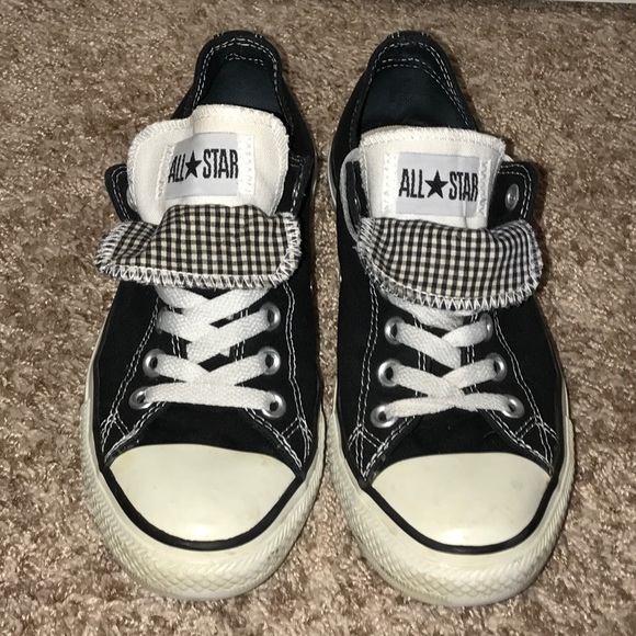 converse black and white checkered